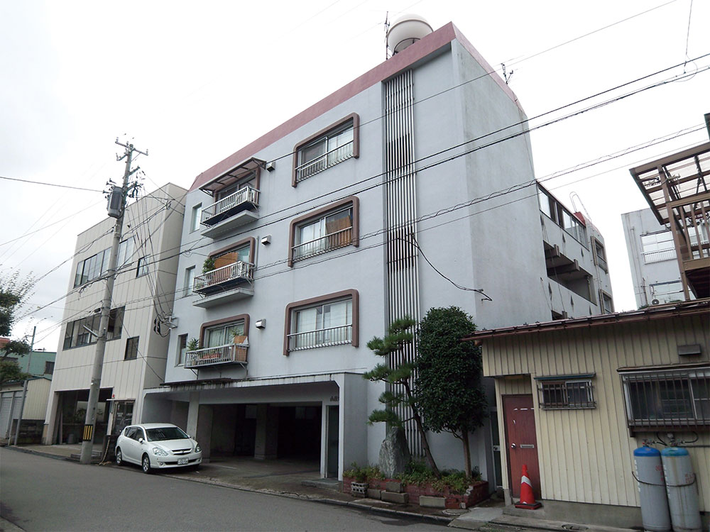 301号室(4階建-3階)