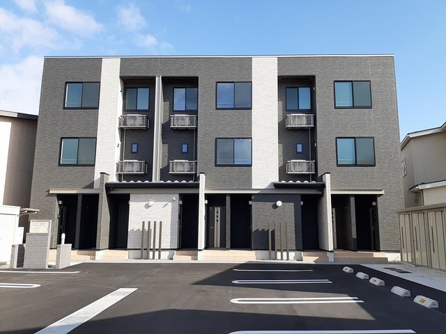 303号室号室(3階建-3階)